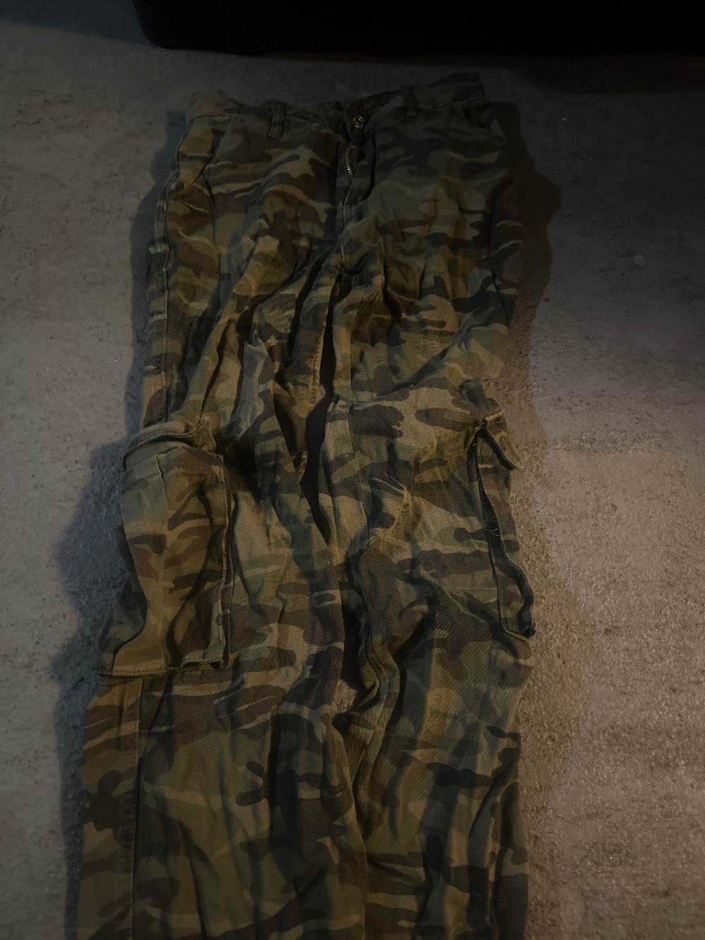 Woman Shein Camaflounge Cargo Pants